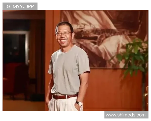 当足球明星的光环背后隐藏着多少艰辛与挑战的真实故事